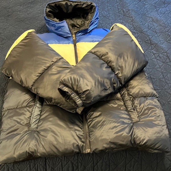 IZOD men’s XL blue/white color block hooded puffer coat - Picture 1 of 4